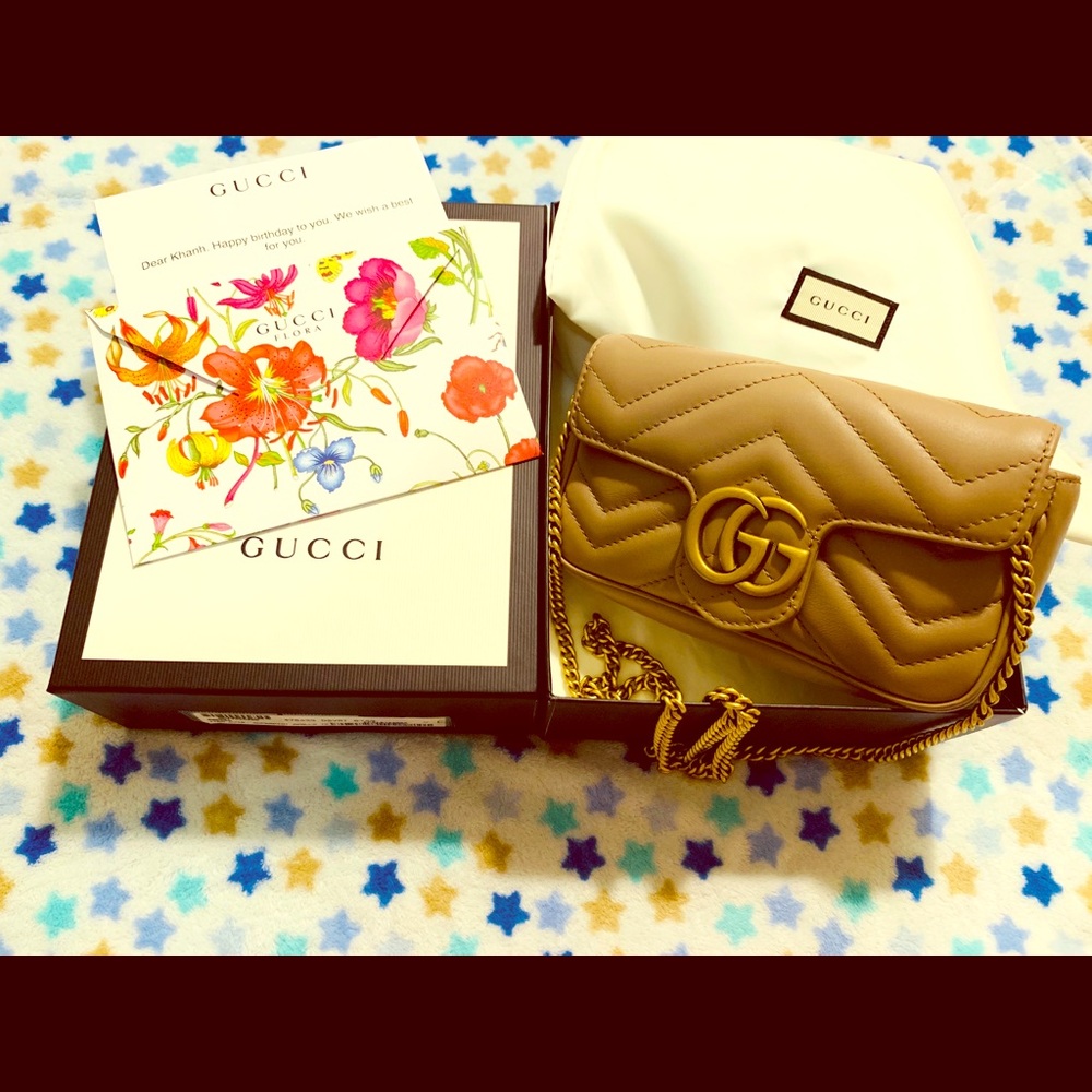 Supermini Gucci bag